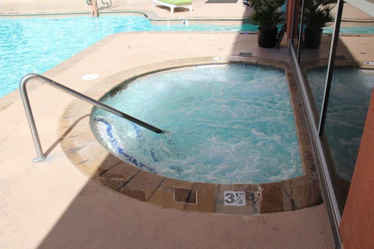 Ultimate Las Vegas Getaway One Bedroom Suite With Balcony, Kitchen, Gym, Pool & Free Parking 외부 사진